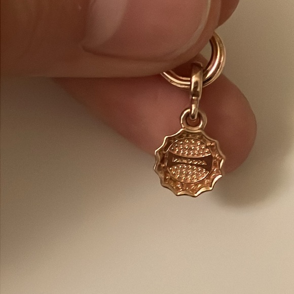 Pandora lucky bottle cap ring set! 14K gold plated and 925 silver Size 7 US - Picture 8 of 14